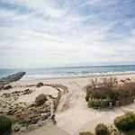Διαμέρισμα Sea & Golf *